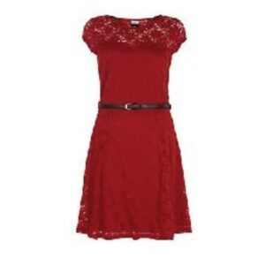 Red lace belted scater