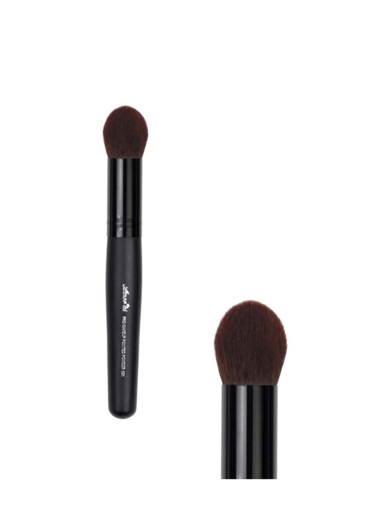 Makeup brush